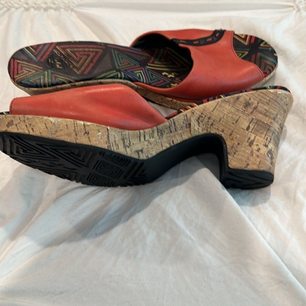 Timberland rust colored open toed shoes, size 7 - Picture 2 of 5